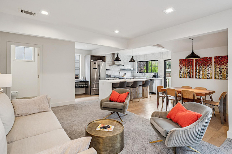 748-750 Elizabeth Street 76