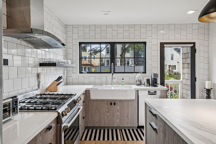 748-750 Elizabeth Street 84