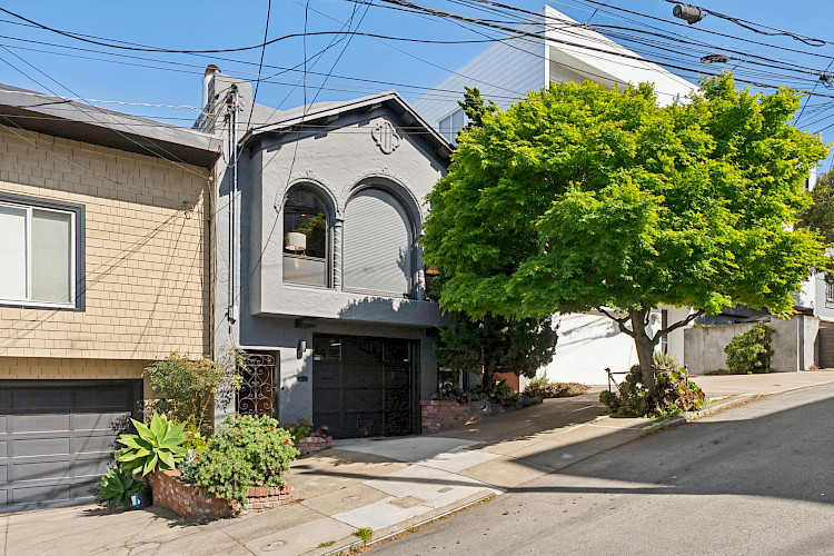 469 Collingwood St 10