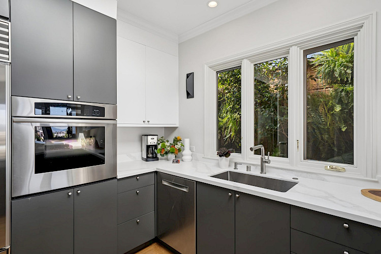 469 Collingwood St 31