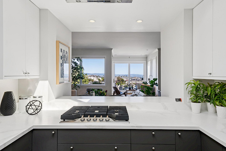 469 Collingwood St 33