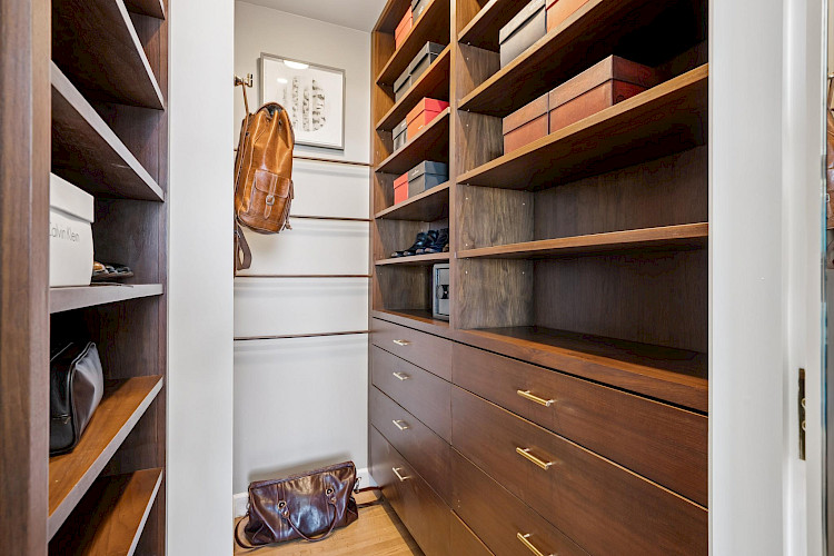 469 Collingwood St 19