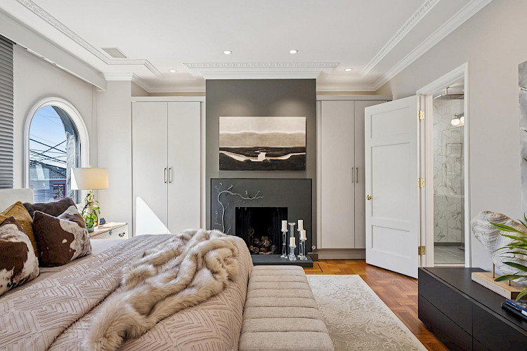 469 Collingwood St 42