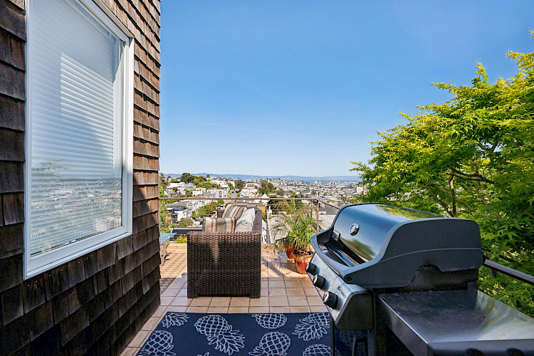 469 Collingwood St 64