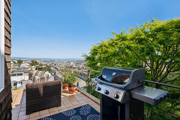 469 Collingwood St 65