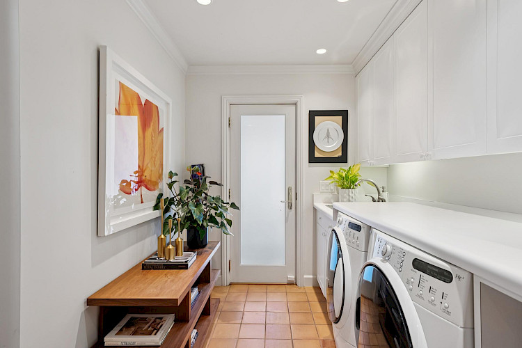 469 Collingwood St 87