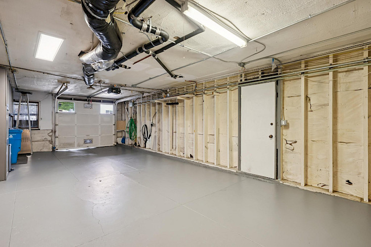 469 Collingwood St 88