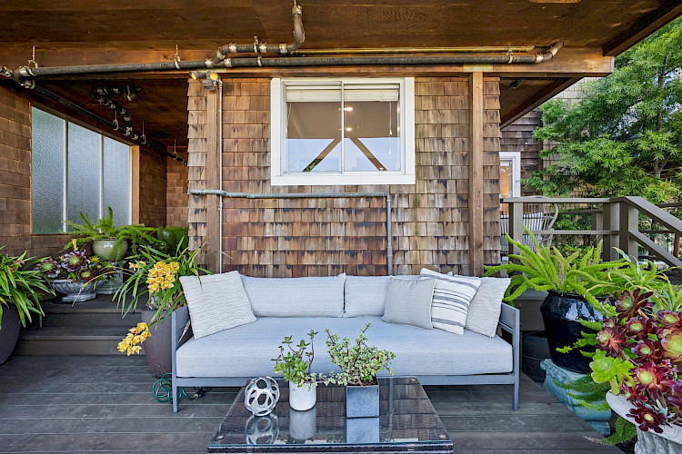 469 Collingwood St 98