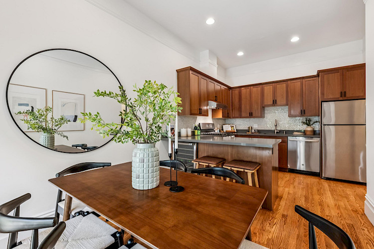 386 Noe Street, #A 7