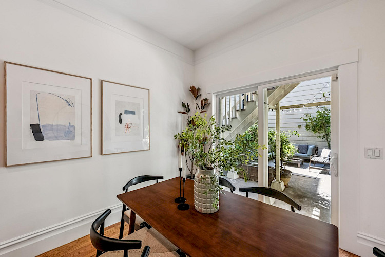 386 Noe Street, #A 22