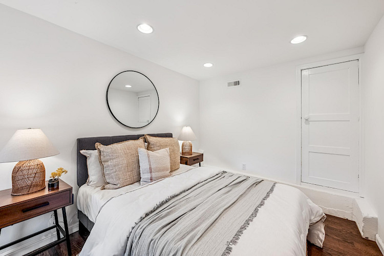 45 Deming Street 60
